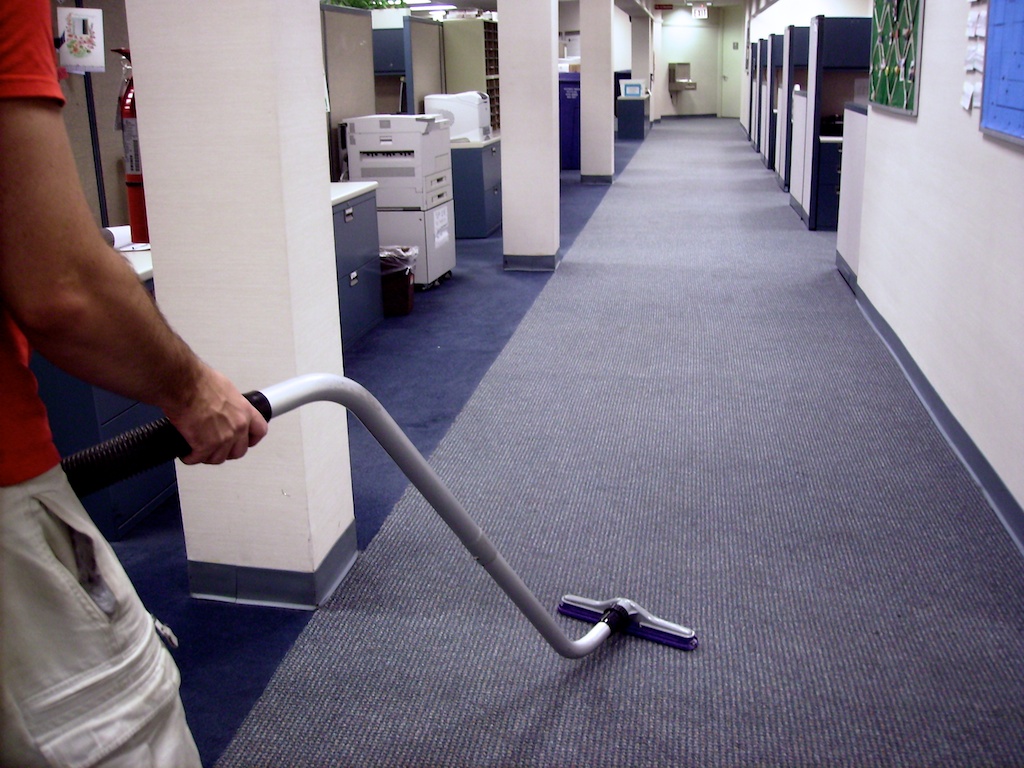 Business Services – Outsourcing Office Cleaning